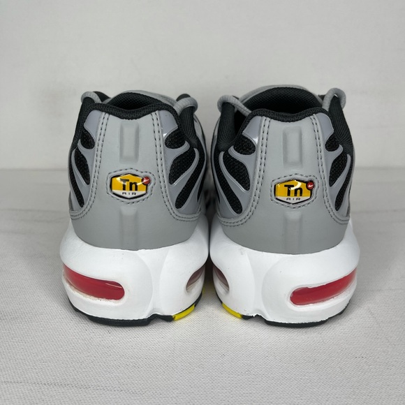 Nike Air Max Plus - Picture 5 of 9